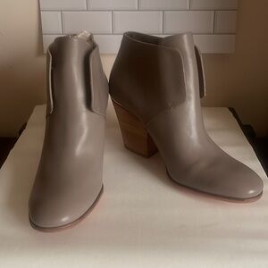 Cole Haan “Hayden” Women’s Leather Bootie in Stone - Size 10